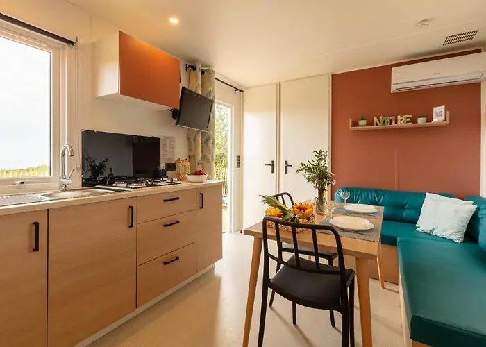 Le Cycas, Mobil-Home Neuf Avec Sa Vue Degagee Sur Les Vignes Et La Mer