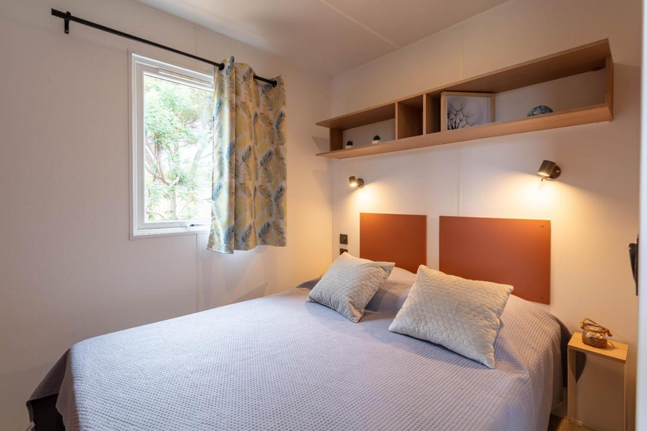 Holiday home Le Cycas, Mobil-home Neuf Avec Sa Vue Degagee Sur Les Vignes Et La *