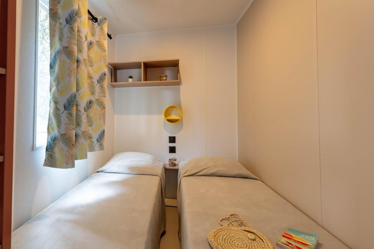 Le Cycas, Mobil-home Neuf Avec Sa Vue Degagee Sur Les Vignes Et La Hyeres